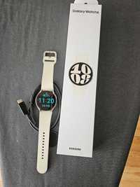 Смартчасы Samsung Watch6 белые