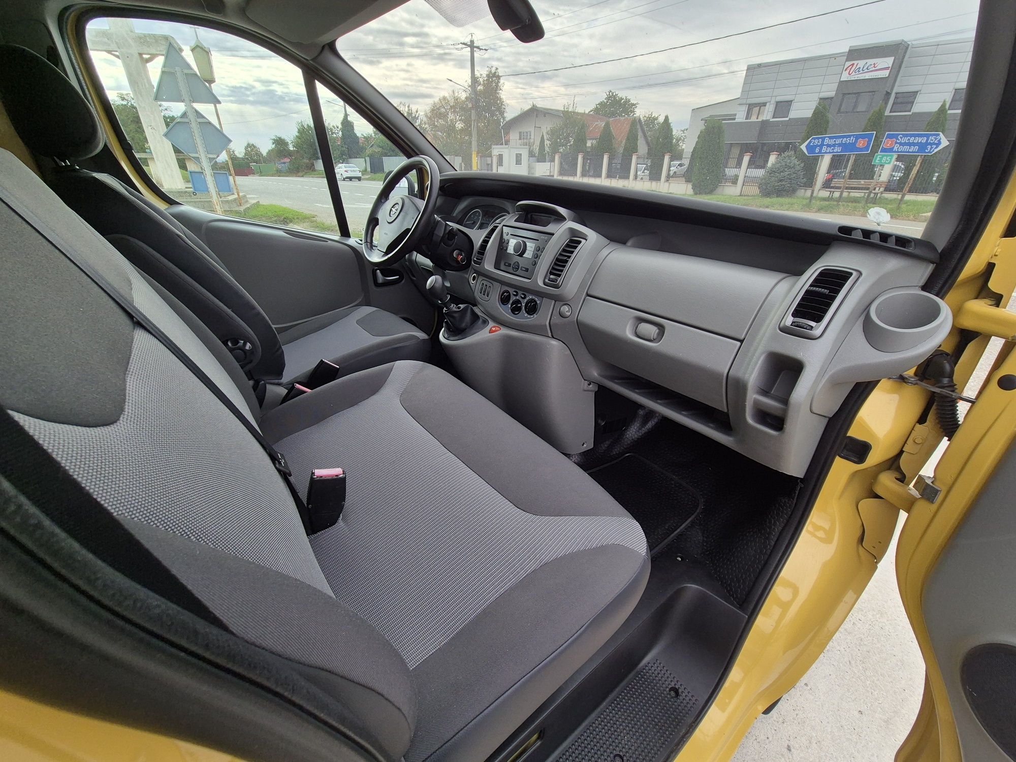 OPEL VIVARO 2.0 CDTI L2-H1 / AC / Pilot /Garantie