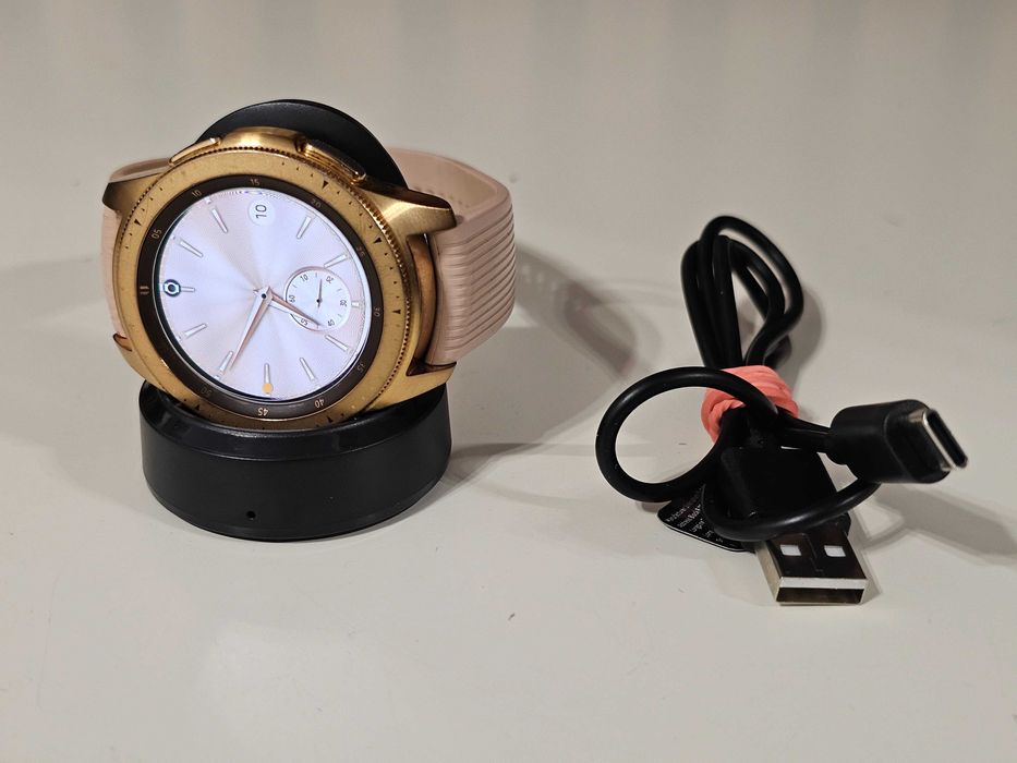 Ceas Samsung Galaxy Watch 42mm (LTE) Rose Gold model SM-R810