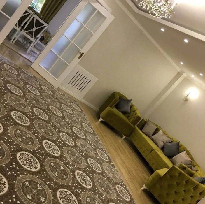 Квартира на Ц1-Дольче Вита 3/3/4 общ пл 80м  с обстановкой