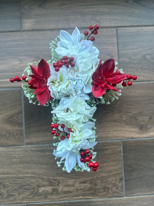 Coronita model cruce cimitir