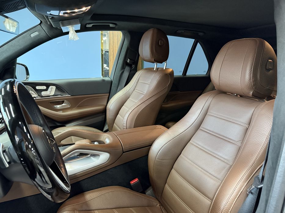 В продаже Mercedes Benz GLE