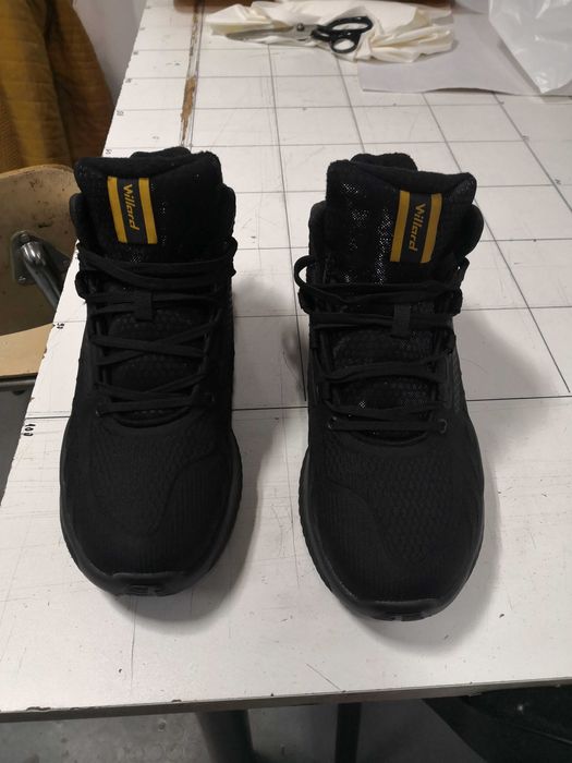 Willard, зимни кецове,черни с жълто.