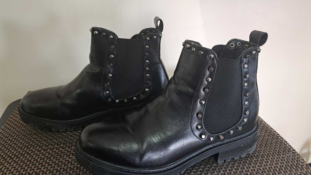 Chilipir - Cizmulite din Piele  de la Zara, Size 36