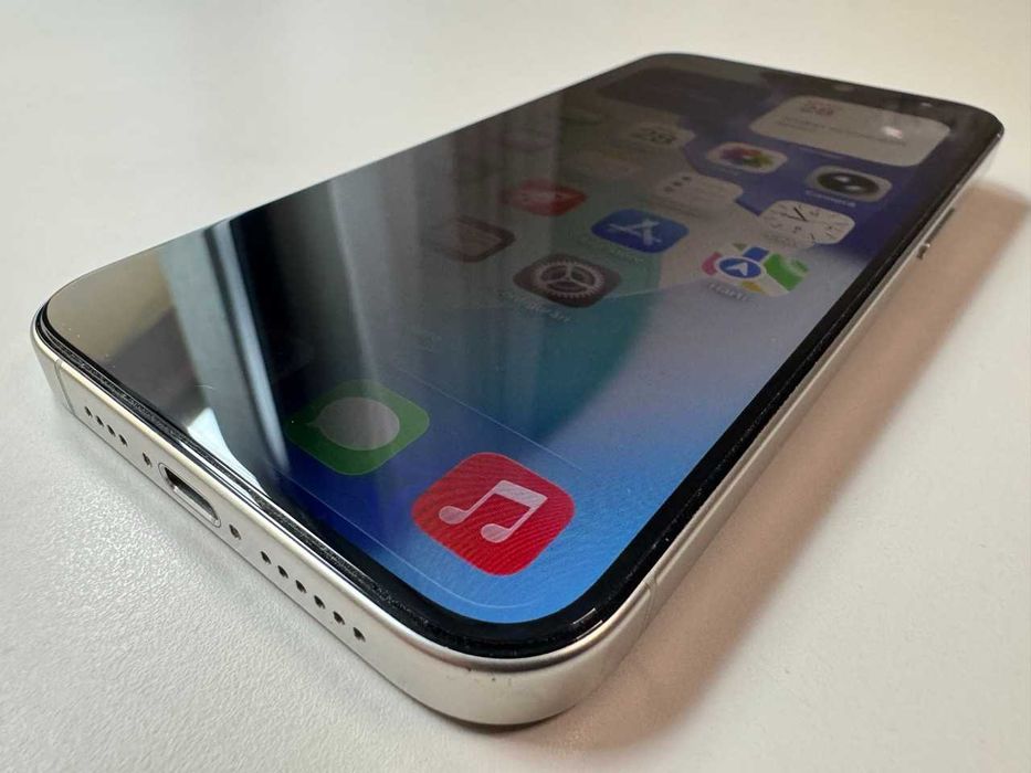  Apple / iPhone 15 Pro Max / 256 Gb / White