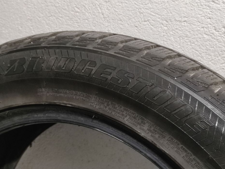 5 Броя Зимни Гуми 235 / 55 / 17