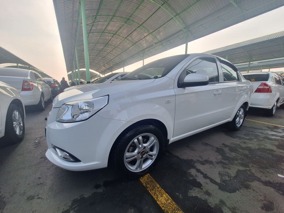 Yaxshi holatda nexa 3