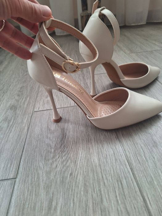 Дамски елегантни обувки