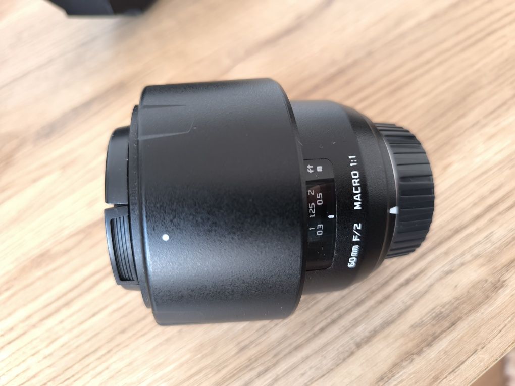 De vanzare  obiectiv tamron si un nikon d 7100