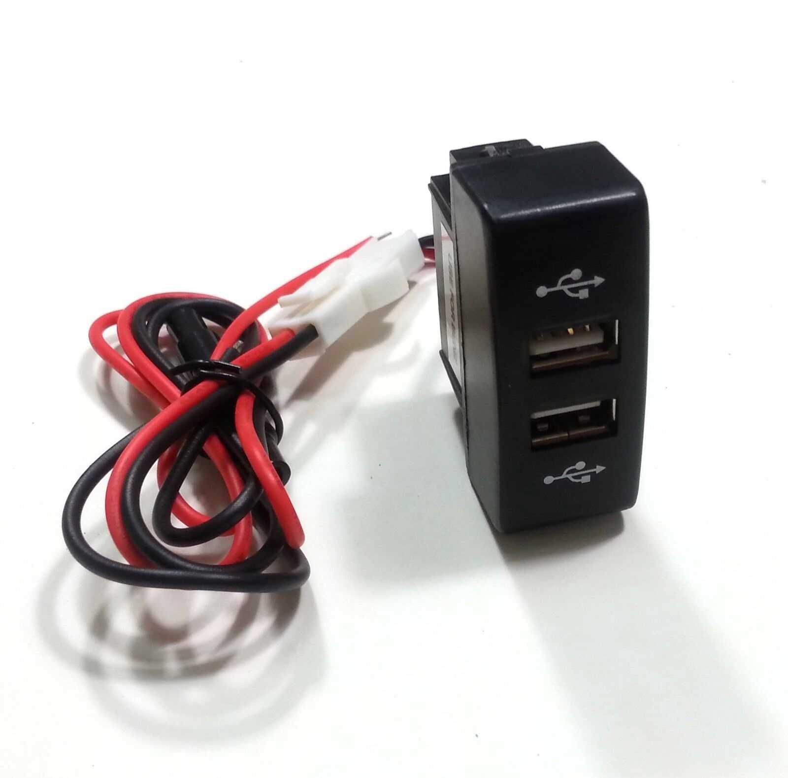 Двойно USB Зарядно за Мерцедес Акторс Mercedes Actros MP3 12V 24V