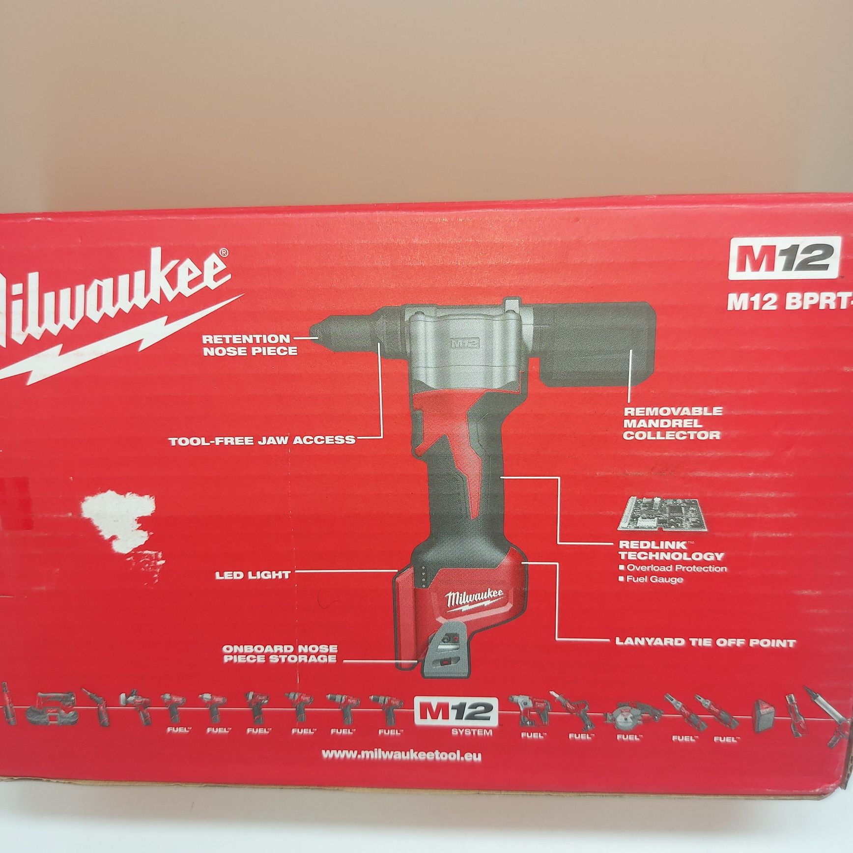 ПРОМОЦИЯ.Акумулаторна нитачка Milwaukee M12BPRT-0