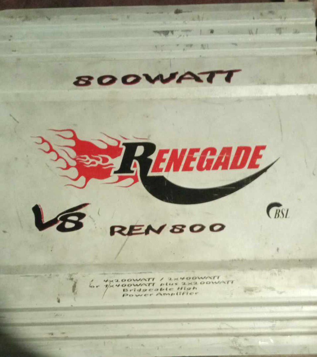 Vând Swboofer AXTON și statie RENEGADE V8 REN800
