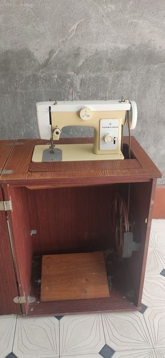 Продается швейная машина, Тикув машинаси сотилади