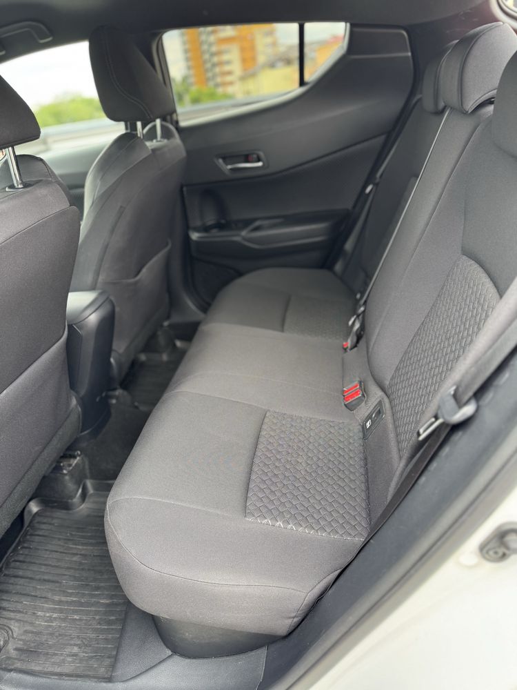 Toyota C-HR , 41.000 km , GARANTIE , Anvelope Iarna/Vara, ALB PERLAT