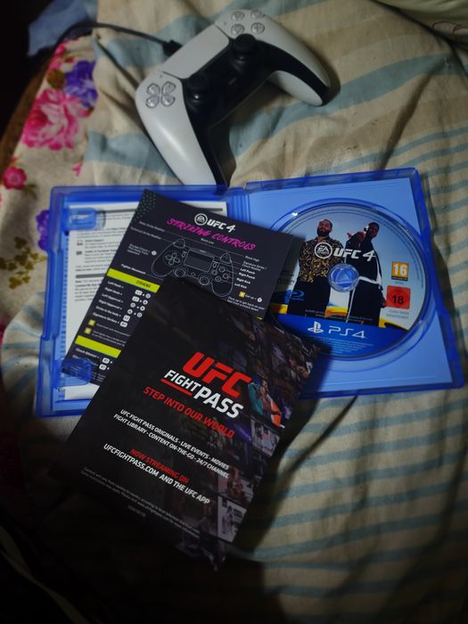 Продам диск на пс 4 и  пс 5 ufc4