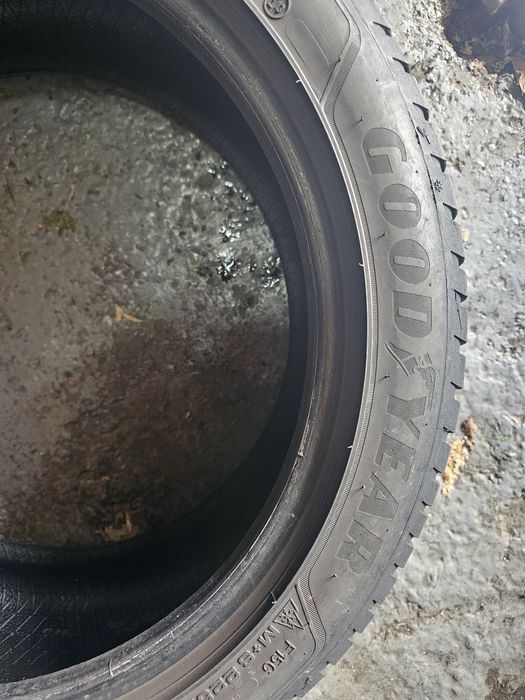 225 45 17 m+s goodyear allseason