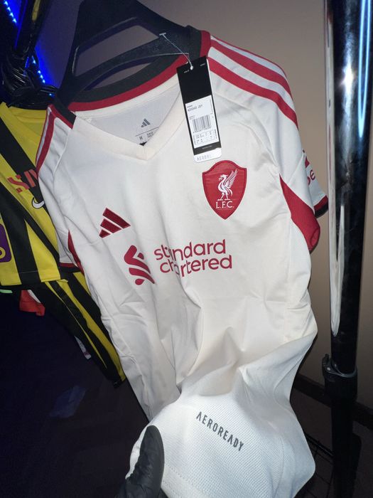 Тениски на Liverpool