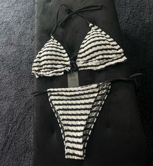 Дамски дрехи на едро