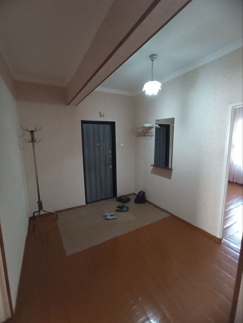 Astanofka Pochta 3 xonali uy arenda