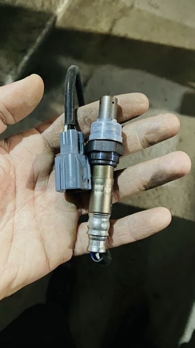 Лямбда зонд, датчик кислорода на тойота камри, естима 2.4