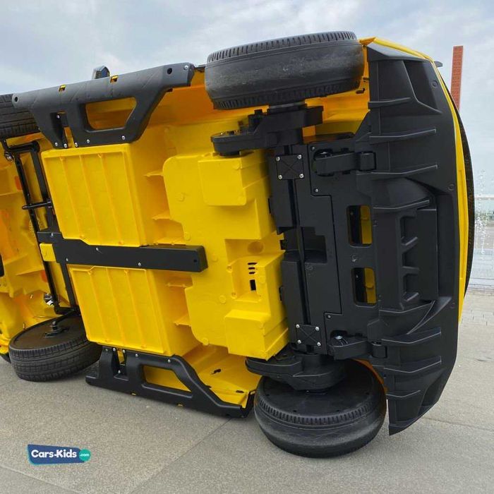 Электромобиль Lamborghini Aventador SVJ Drift Yellow Carbon