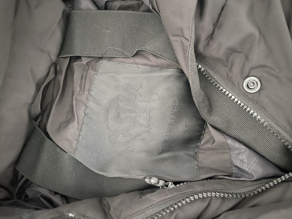 syna world geaca neagra marimea M noua