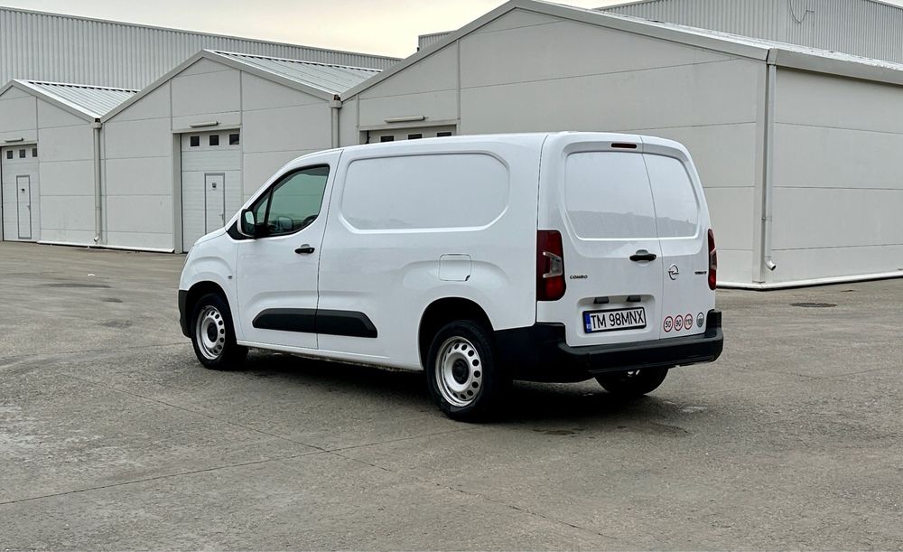 Opel Combo lung/2020/190000 km/km reali!