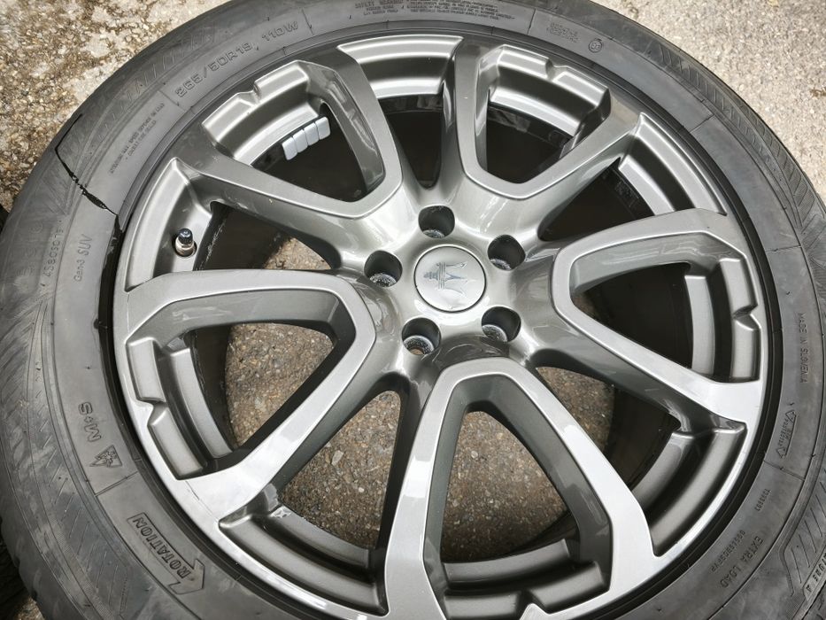 19" оригинални алуминиеви джанти за Mazerati Levante.
