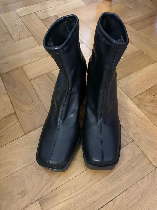 Ghete Zara imitatie de piele noi mărimea 40