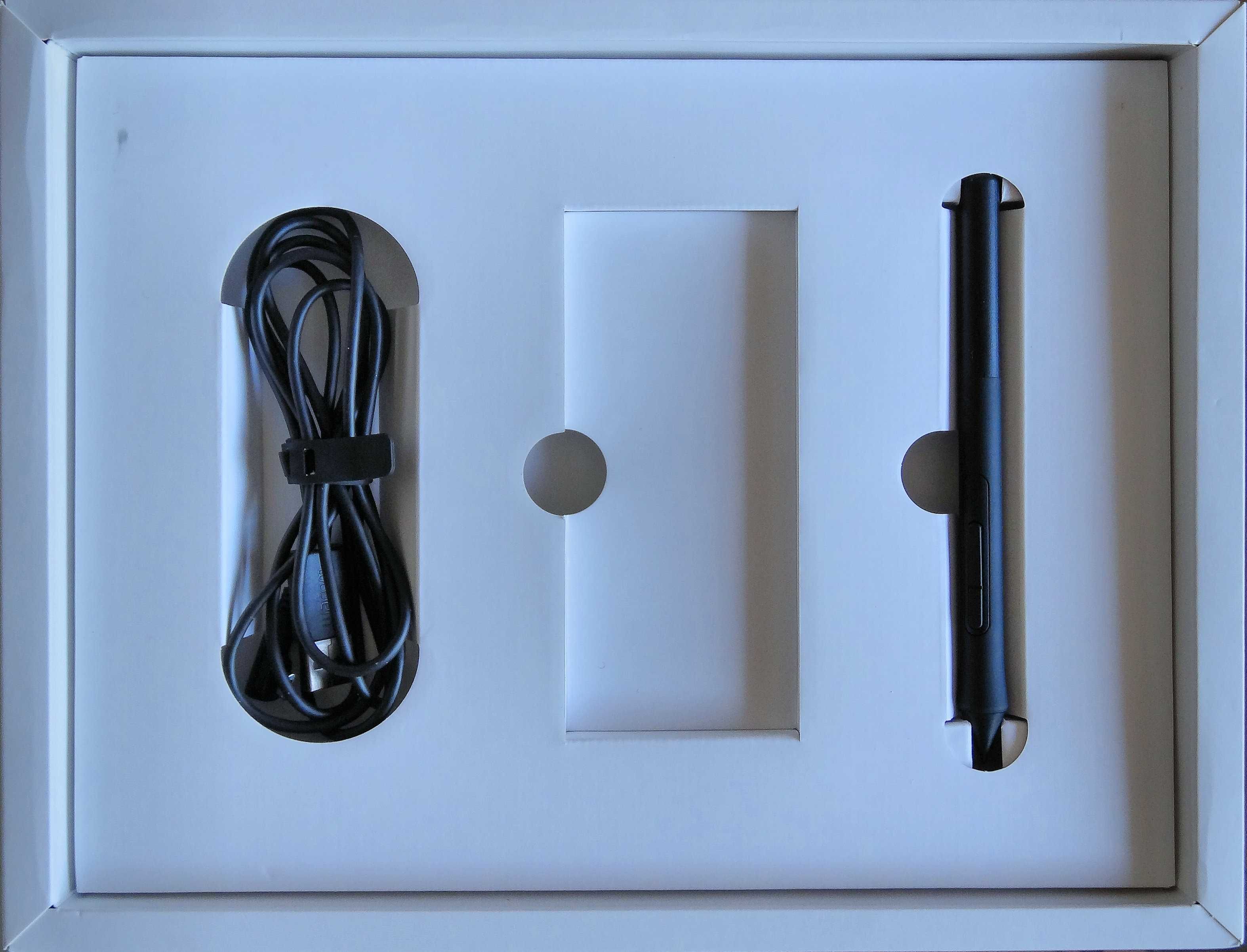 Графичен таблет Wacom Intuos M Bluetooth