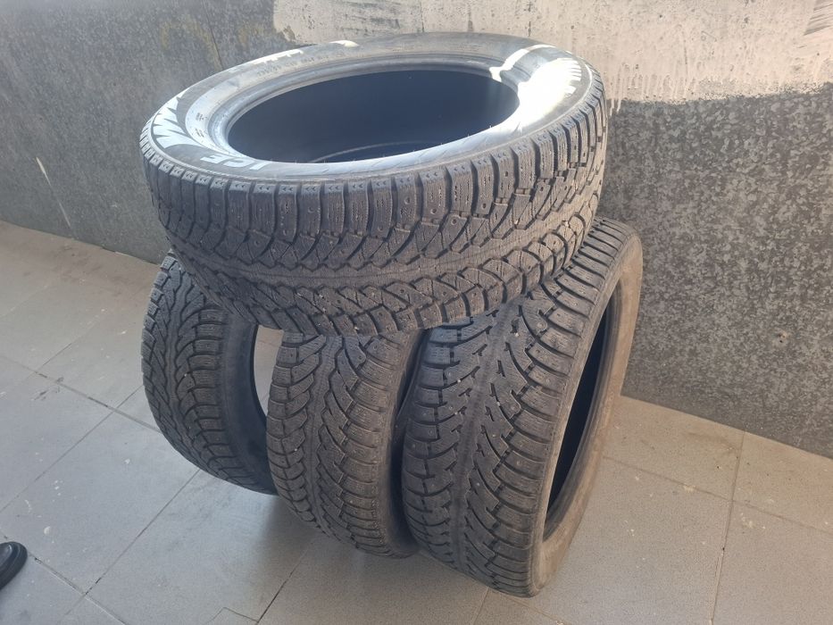 Зимние шины , б/у