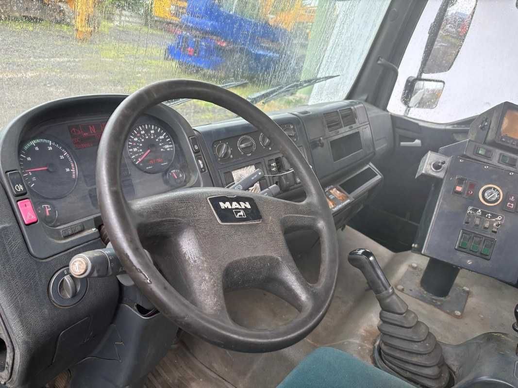 Camion maturatoare  Man TGM 18.240 , 2010 , aspirator , bazin de apa