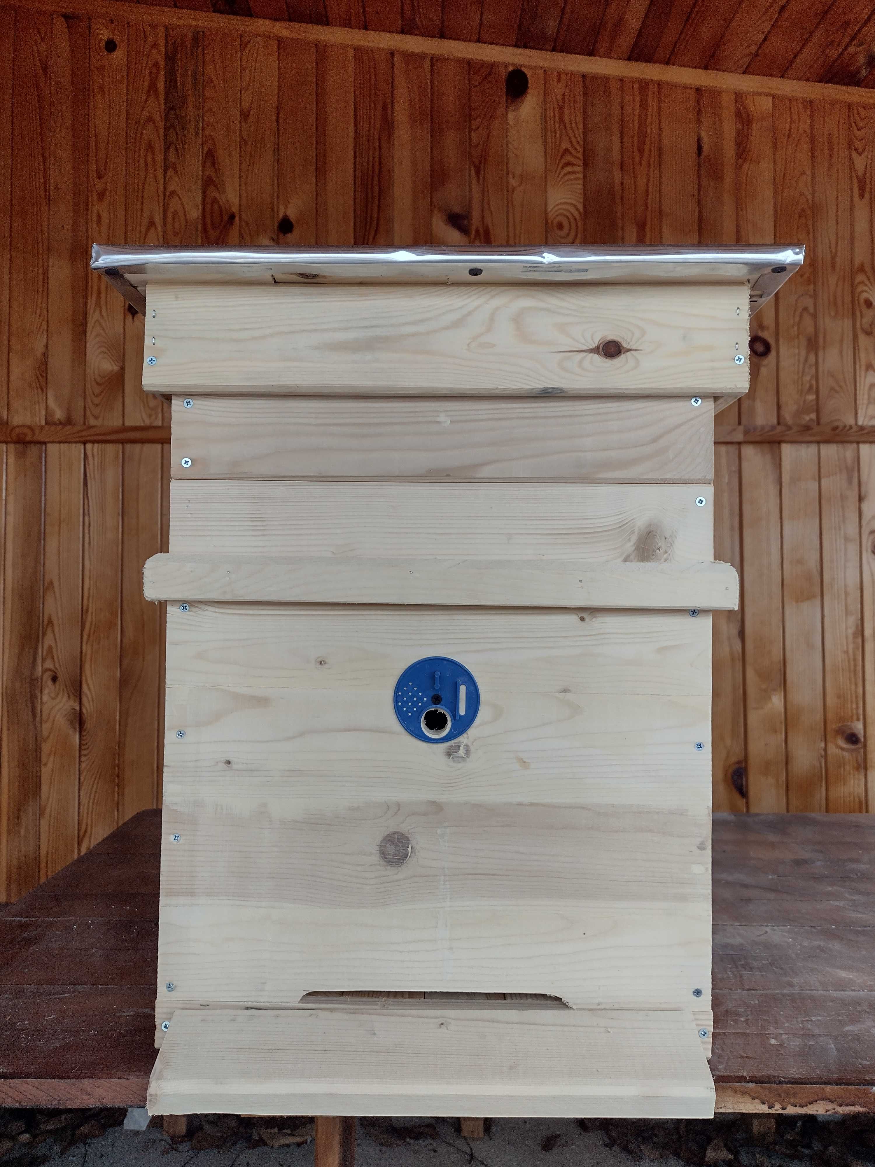 Пчелни Кошери  10 рамкови-дадан блат, кошер