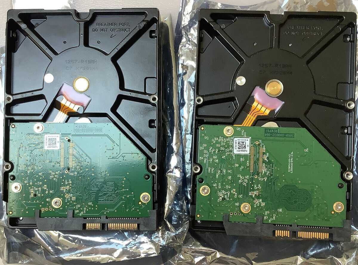 2x Western Digital Gold 2TB, SATA, 3.5" (WD2005FBYZ)
