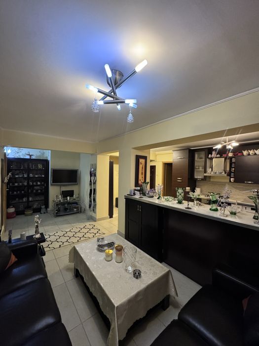 Apartament 3 camere Decomandat Ultracentral Pitești