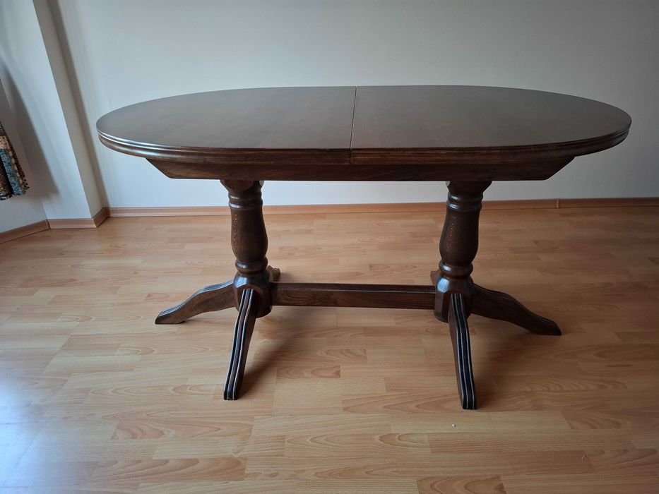 Дървена маса и 6 стола