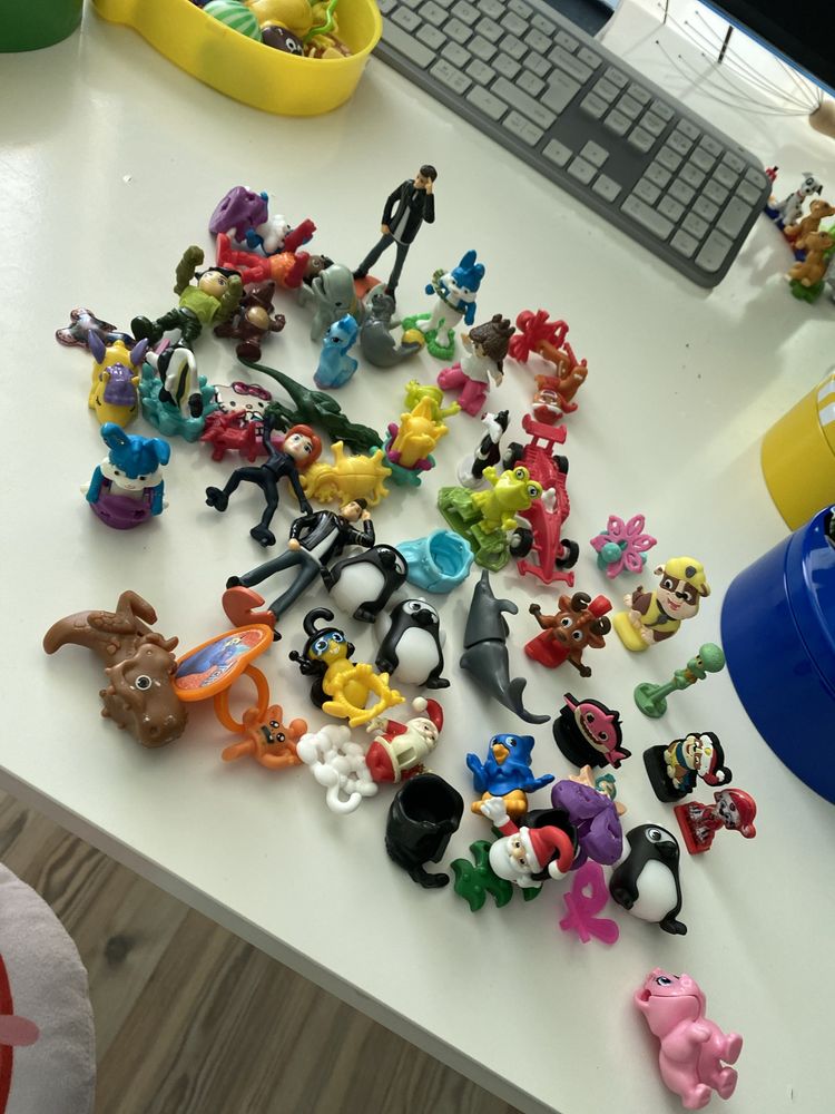 Киндери kinder surprise фигурка статуетка