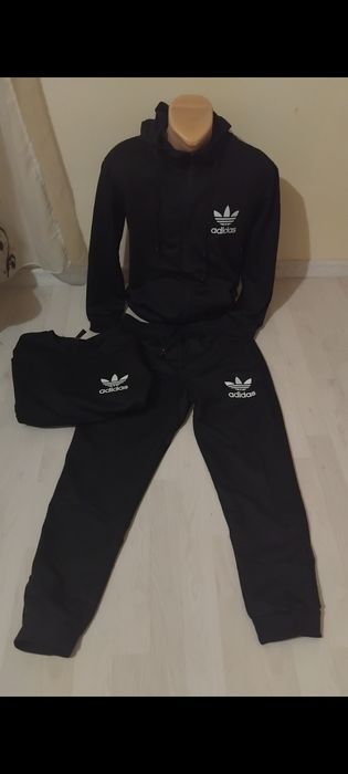 Trening bărbați Adidas,  setul conține 3 piese!.