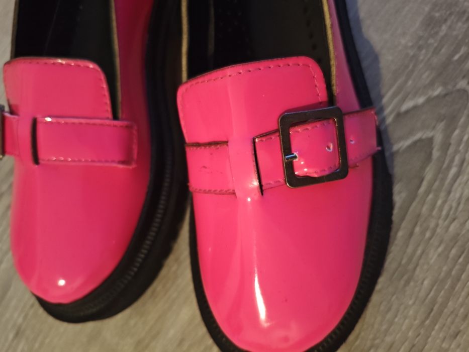 Обувки 36 номер цвят циклама