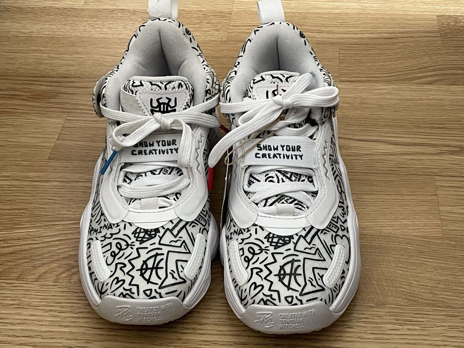 NOI CU ETICHETA ! Vand adidasi de dama marca Adidas