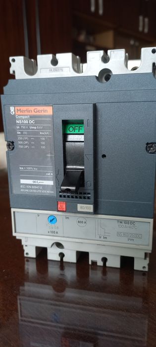 Прекъсвач А1 100 А