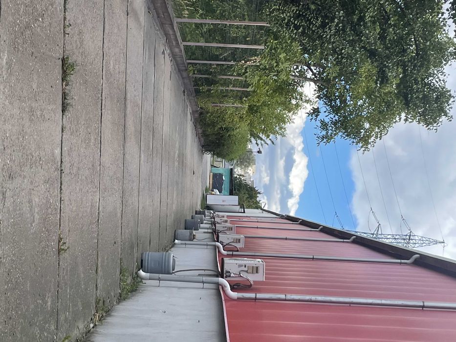 VAND depozit TIP SHOWROOM si  teren