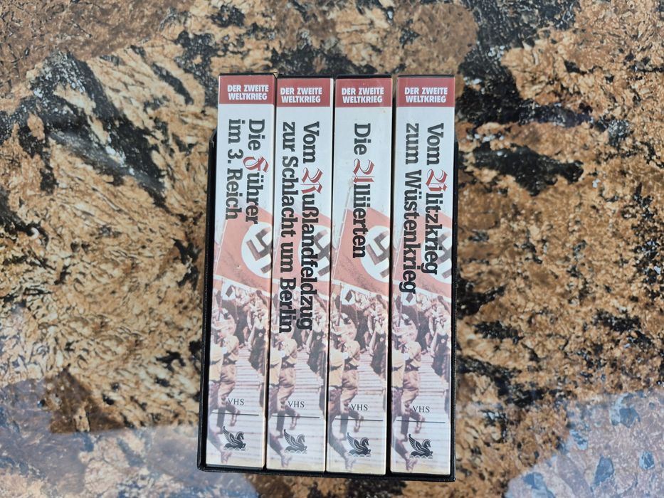 Vând 5 casete video VHS originale 45 - 100 minute filme Hitler Razboi