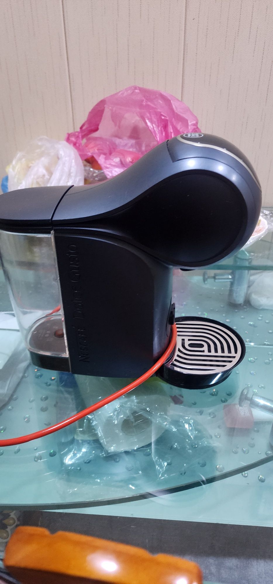 Продам кофе машину dolce gusto