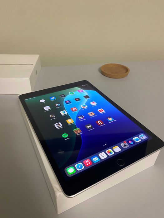 iPad 9th Gen 2021 – 64GB Cellular, Space Grey, Excelent Status