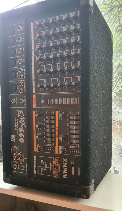 Mixer activ Yamaha EMX 660
