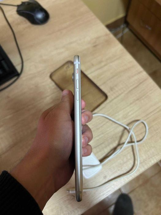 Iphone 7 plus 128GB baterie schimbata husa si incarcator.