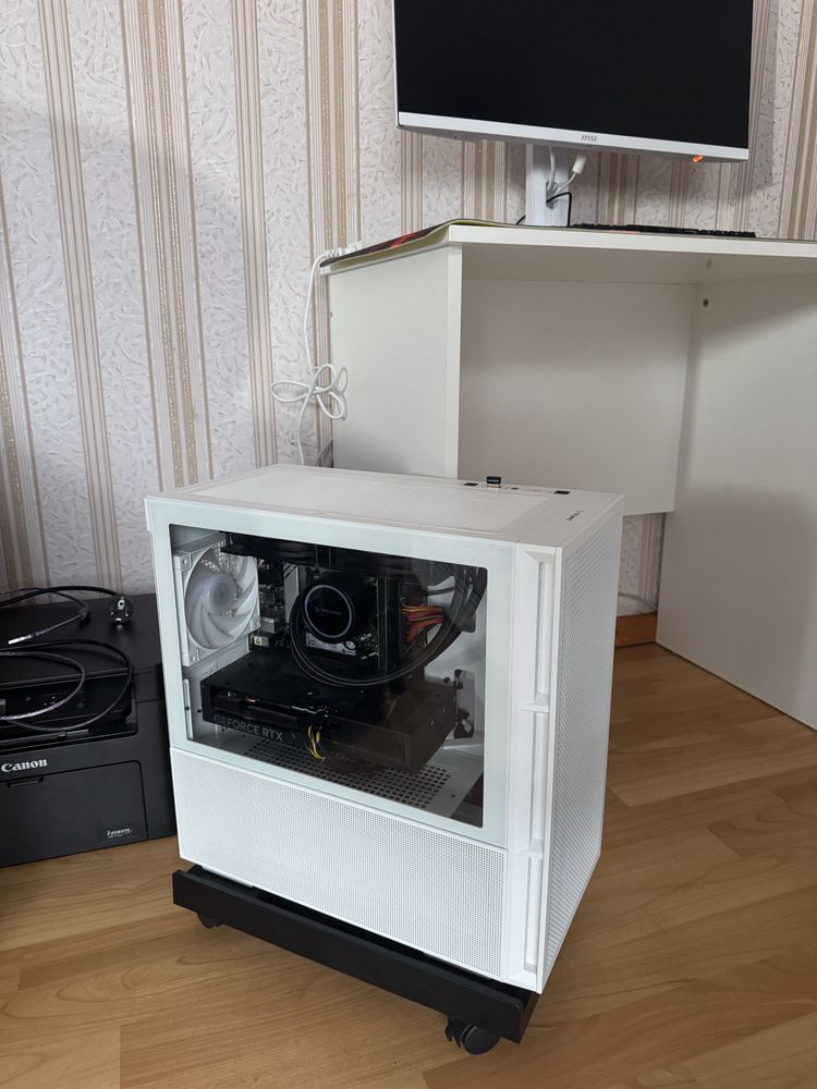 продаю мощный игровой компьютер, торг приветствуется