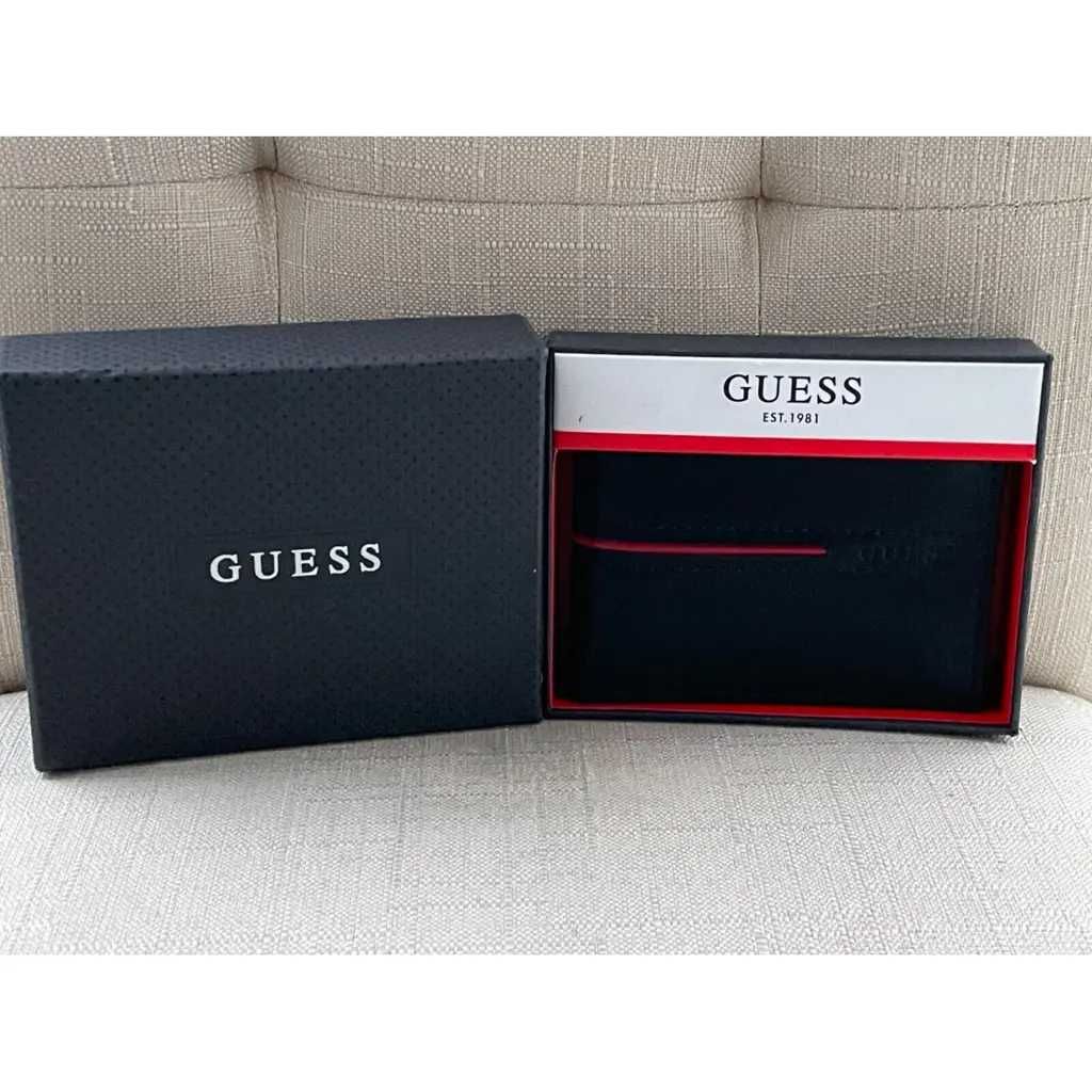 Мужской бумажник GUESS - черный из натуральной кожи