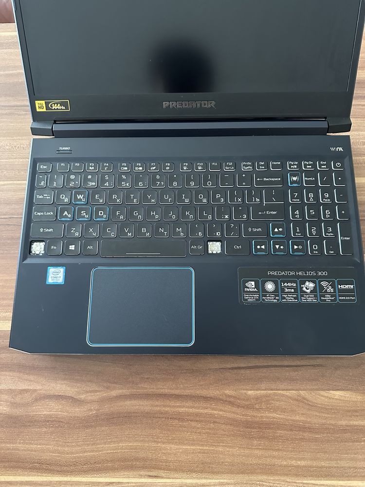 лаптоп Acer Predator Helios 300 (i7-975 gtx 1660ti ram 16gb SSD-512gb